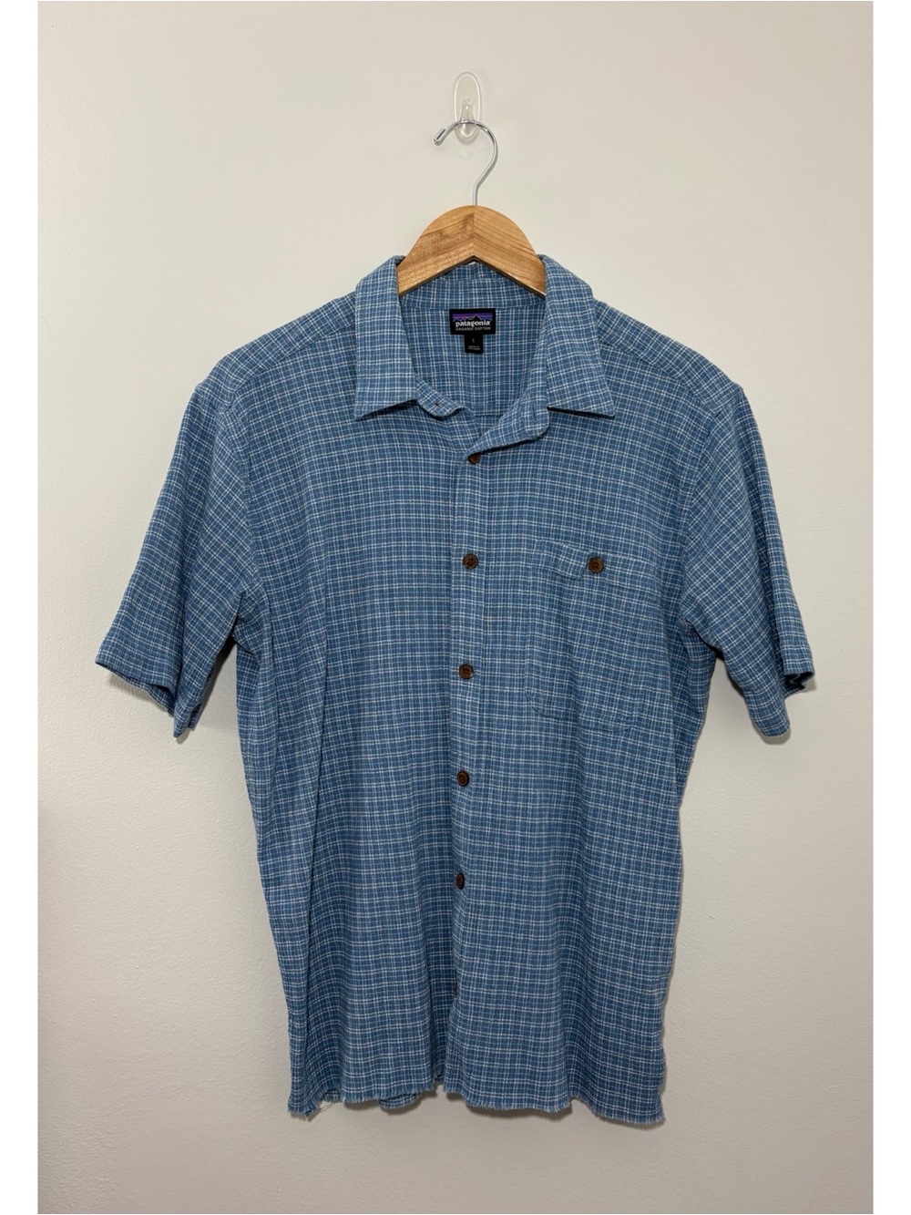 Patagonia “A/C” blue plaid 100% organic cotton button-up shirt (see description)